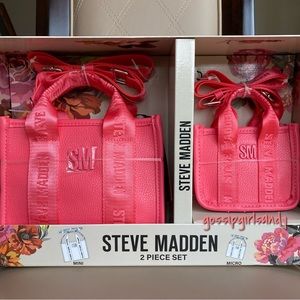 Steve Madden Coral Bwebber 2 Piece Crossbody Set
